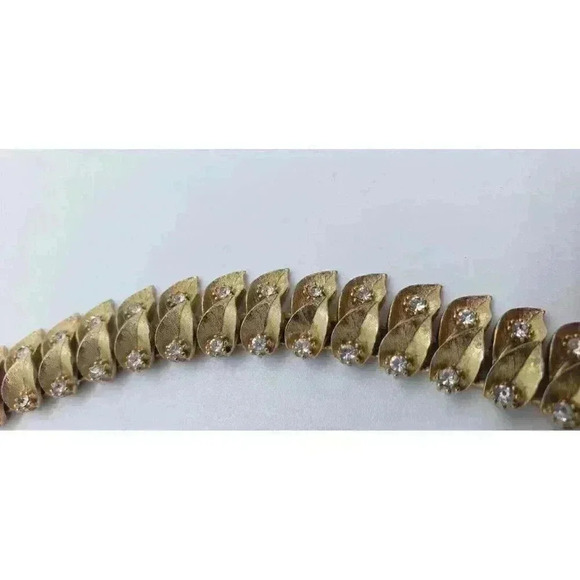 Vintage Necklace Gold Textured Double Leaf Leaves Layered Rhinestone Accents - Picture 6 of 9